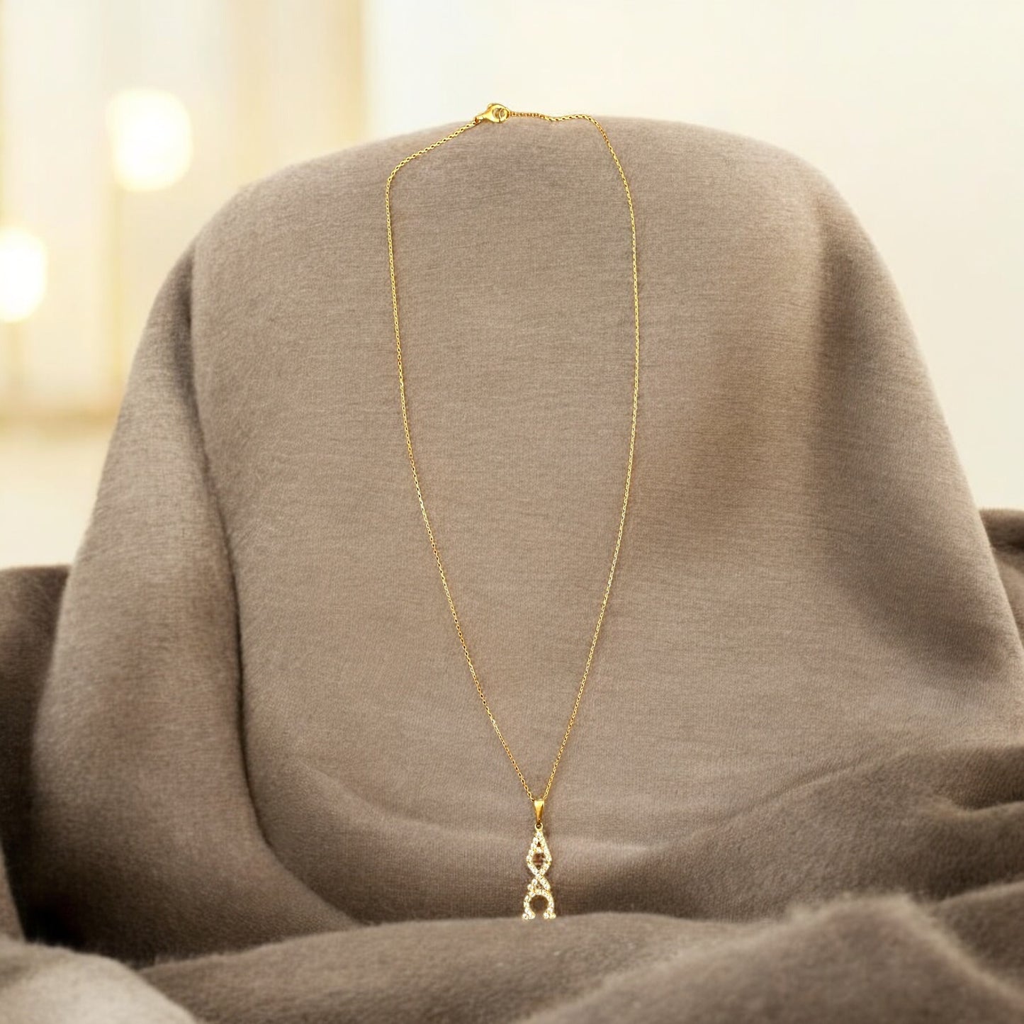 LAVALIERE NECKLACE